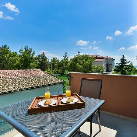 Cascada Villas With Private Jacuzzi And Private Parking Starigrad Paklenica Esterno foto